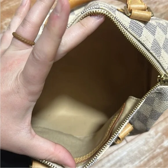 Louis Vuitton Damier Azur Handbag - Picture 8 of 16